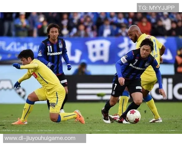 长崎航海对阵町田的精彩较量展现足球魅力与团队精神