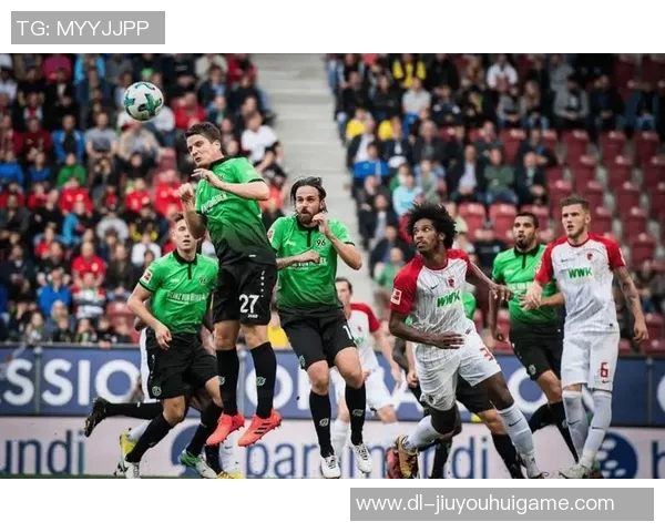 韦恩与汉诺威的激烈对决揭示足球战术与团队合作的重要性